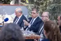 Tugay, Güzelbahçe Muhtarlarıyla Görüştü