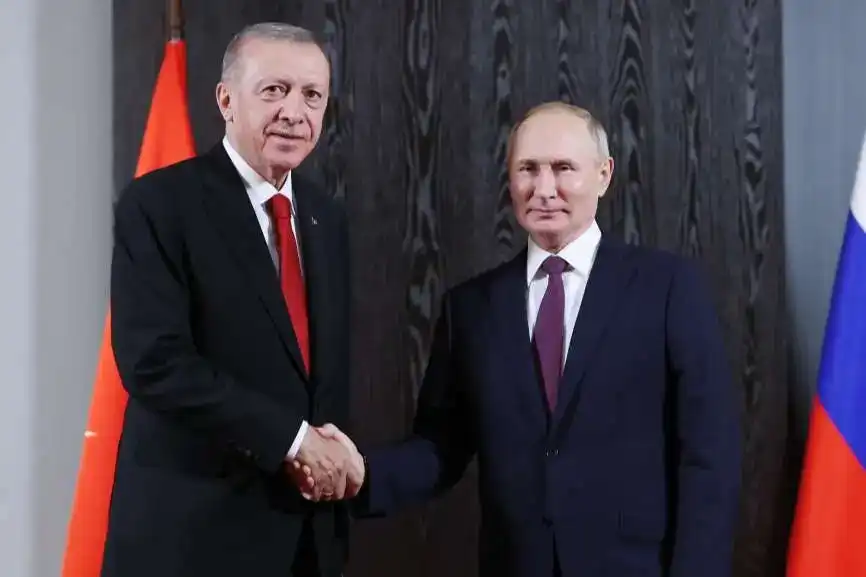 Erdoğan, Putin ile Görüştü: Türkiye Kalıcı Barış İçin Hazır