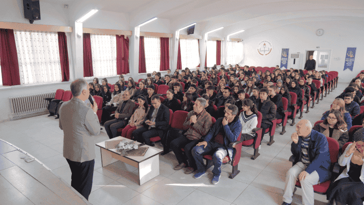 Başkan Taban, Gençlerle Fikir Paylaştı