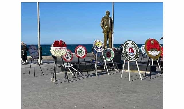 edremit heyeti kktcnin 42 kurulus yildonumu kutlamalarina katildi