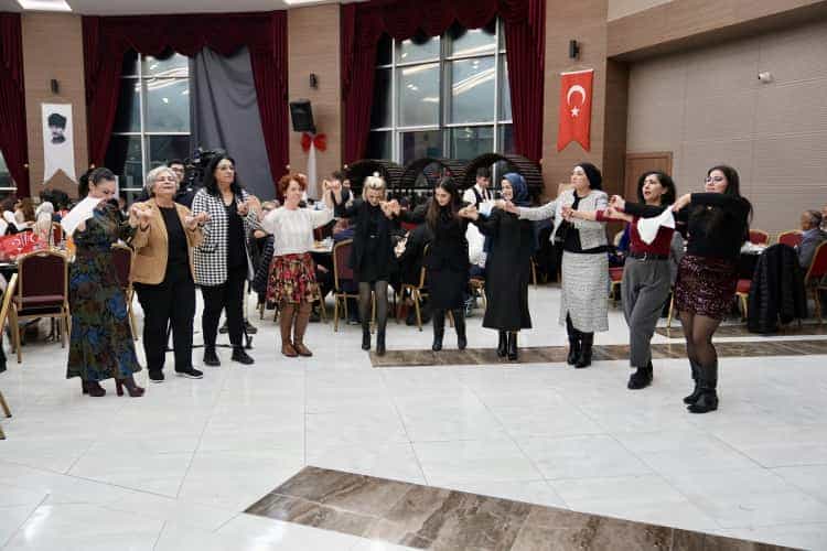Ankara Keçiören’de 24 Kasım Öğretmenler Günü Coşkuyla Kutlandı