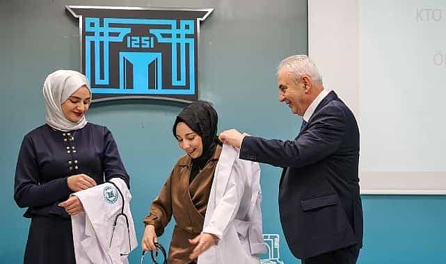 gelecegin hekimi tip fakultesi 1 sinif ogrencileri beyaz onluklerini giydi