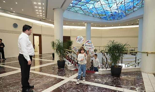 kadikoylu miniklerden cocuk haklari mesaji