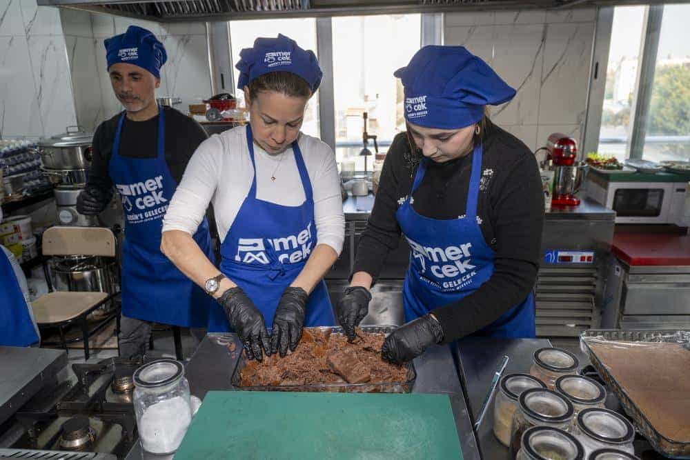 Büyükşehir’den MERCEK’te Yılbaşı Atölyeleri