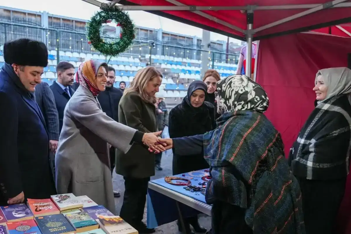 Keçiören’de Kadın Emeği Yeni Yıl Pazarı Ziyarete Açıldı
