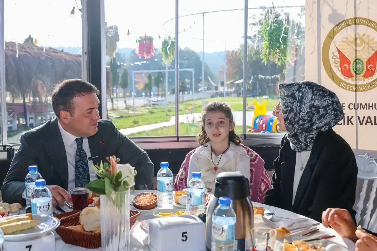 Bilecik’te Engelliler Günü Etkinliği: Vali Sözer Katıldı