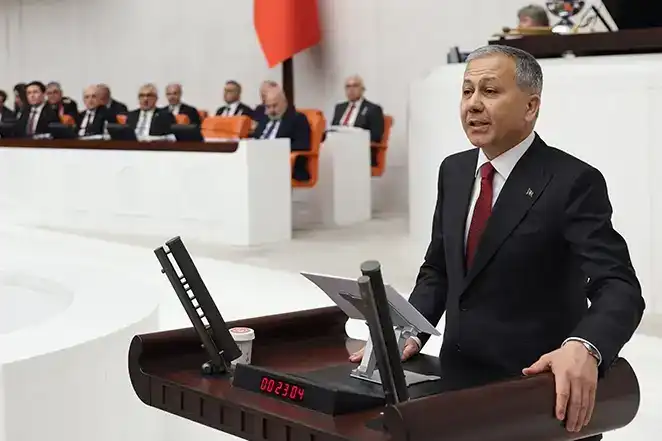 İçişleri Bakanı Yerlikaya, Sarıkamış Şehitlerini Andı