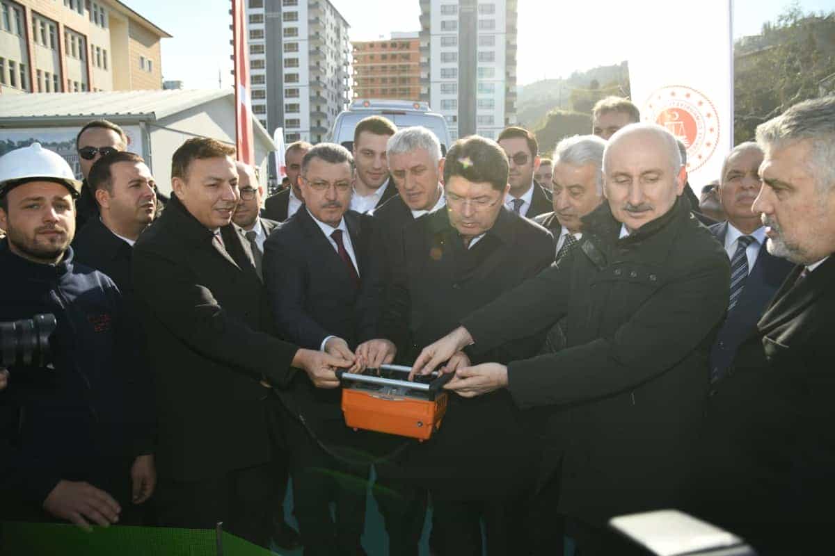 Of’un Yeni Adalet Sarayı Hizmete Hazır