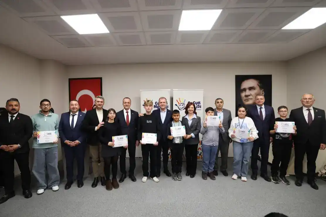 Mersin’de Çocuk Meclisi Son Toplantısını Gerçekleştirdi