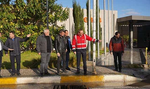 ayvalik belediye baskani mesut ergin tum ekiplerimizle sahadayiz vatandaslarimizin yanindayiz