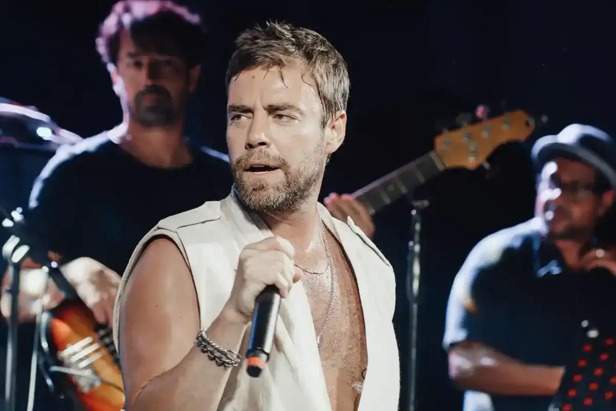 Murat Dalkılıç, İstanbul’da iki kıtada verdiği konserlerde kapalı gişe oynayarak rekora koştu