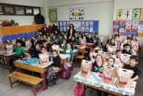 baskan altay 31 ilcedeki 220 bin cocuga sivlilik mutlulugu yasatti