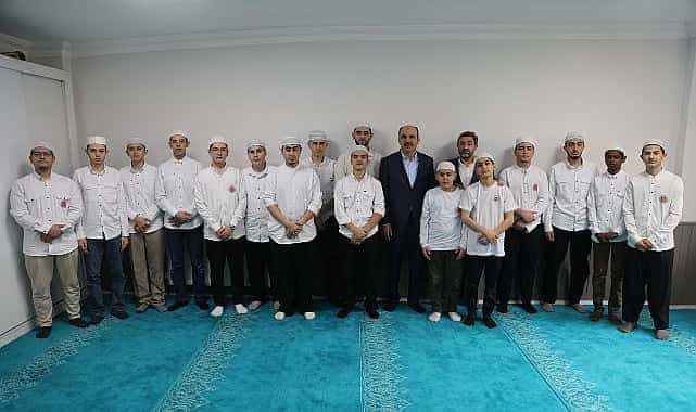 baskan altay yilin son gununde hafizlik ogrencileriyle bir araya geldi