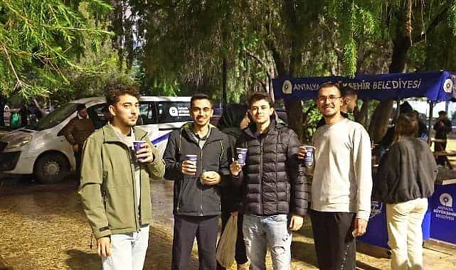 buyuksehirden ogrencilere sicak corba ikrami