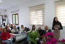 buyuksehirden yas almis bireylere evde cicek yetistiriciligi egitimi