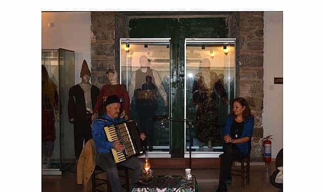 eu etnografya muzesinde buyuklere masallar anlatildi