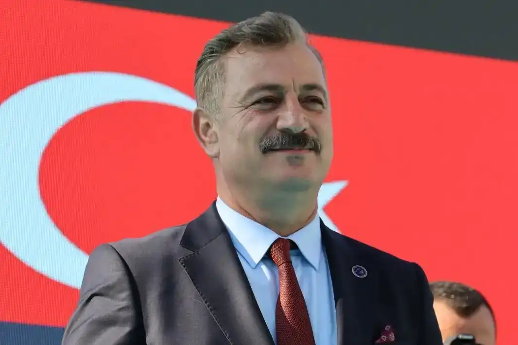 Bursa’da Anahtar Parti, İlk Yılını 10 Bin Üyeye Yaklaşarak Kutluyor
