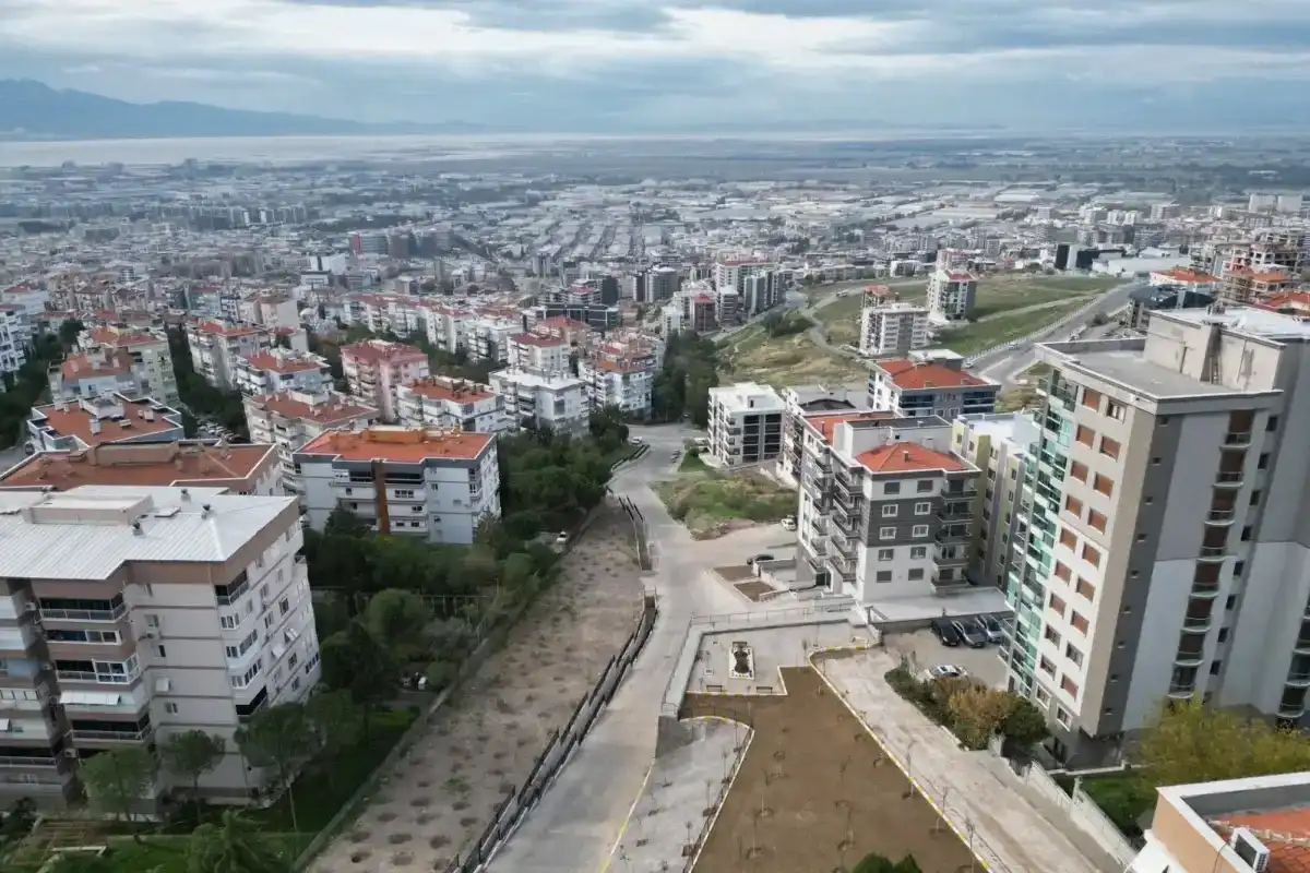 Esentepe’de Yol ve İstinat Duvarı Çalışmaları Sona Yaklaştı