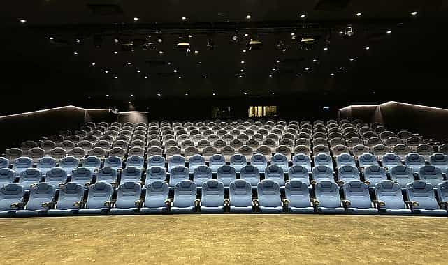 fisekhanede yeni sinema deneyimi world cinezone acildi