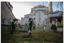 ibb tarihi camileri titizlikle temizliyor