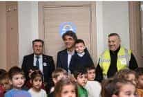 kartepede cevre egitimi icin renkli adim kiraz ile kestane animasyonu