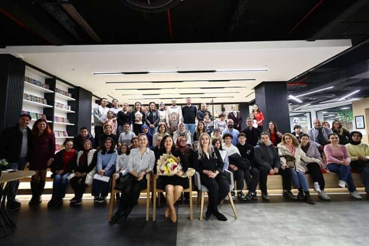 Denizli’de Sessiz Okuma Günü Renkli Görüntülere Sahne Oldu