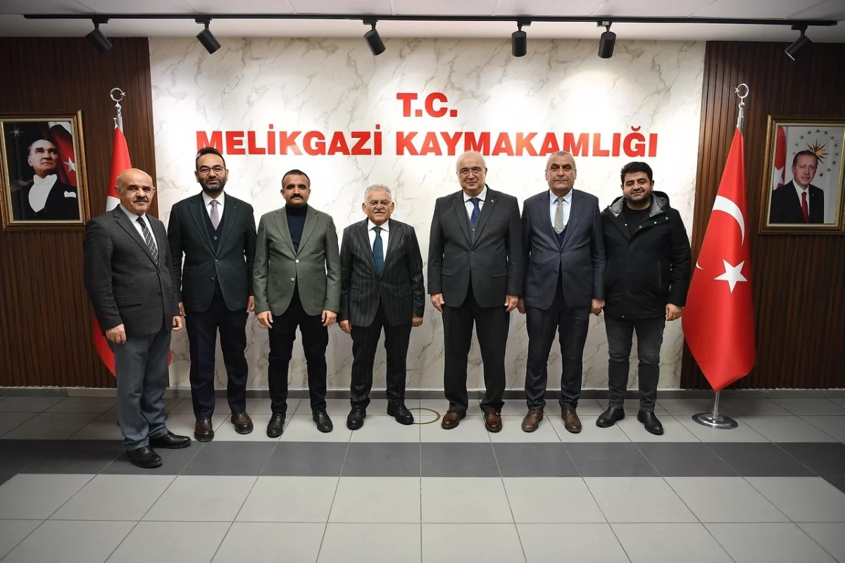 Kayseri Büyükşehir Belediyesi’nden Kaymakamlara Ziyaret 1 Kayseri Büyükşehir Belediyesi’nden Kaymakamlara Ziyaret