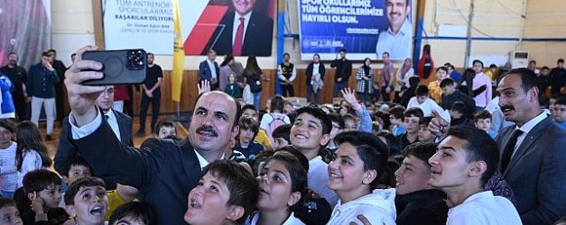 baskan altay karne alan ogrencileri tebrik etti