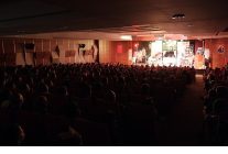 inegol sahnesinde festival var