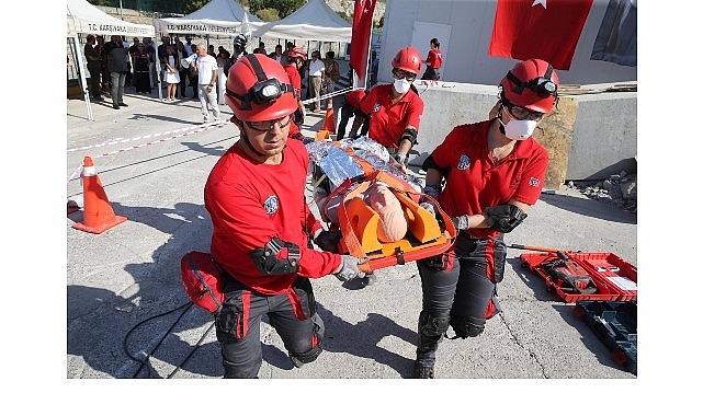 karsiyakada direncli kent hamlesi