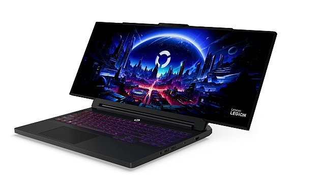 lenovo ces 2026da akilli yapay zeka vizyonunu yansitan urunlerini tanitti