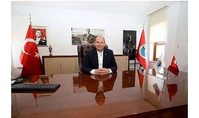 menderes belediyesinden cocuklara yariyil hediyesi